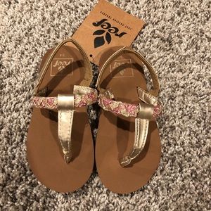 NWT Reef sandals, toddler size 3/4